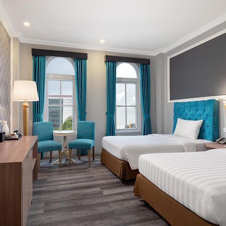 Luminor Hotel Palembang By Wh Free Massage 10 Minutes Экстерьер фото