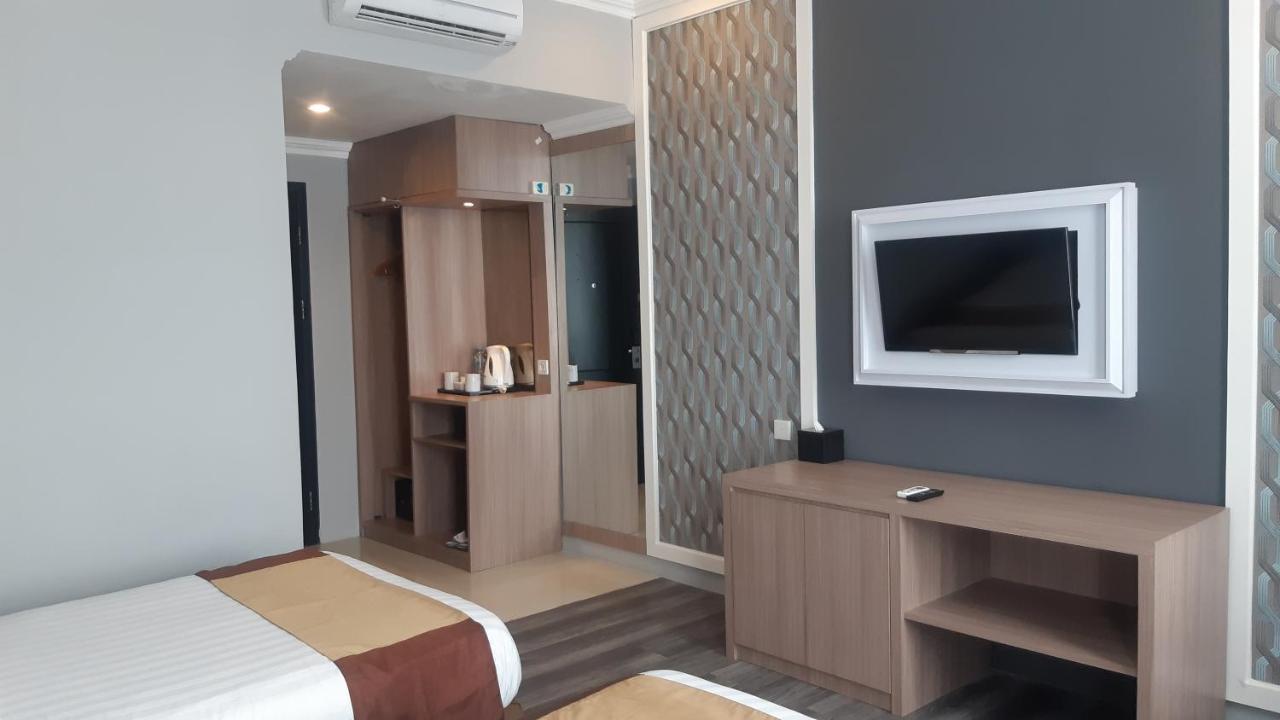 Luminor Hotel Palembang By Wh Free Massage 10 Minutes Экстерьер фото