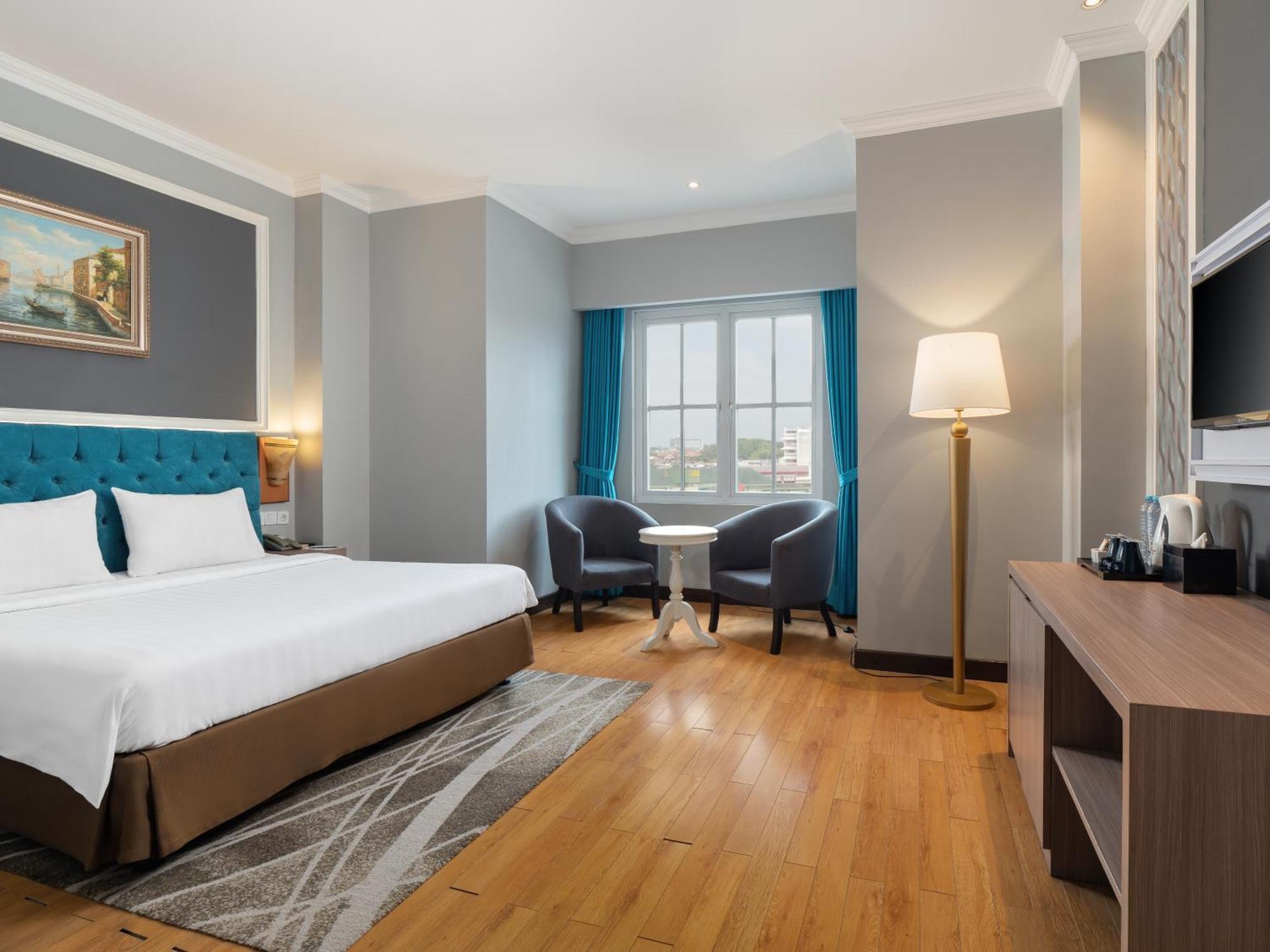 Luminor Hotel Palembang By Wh Free Massage 10 Minutes Экстерьер фото